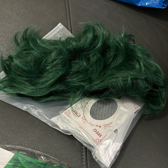 EUC Spirit of Halloween XL Joker Costume with Joker Wig (wig sold separately) - Picture 4 of 5